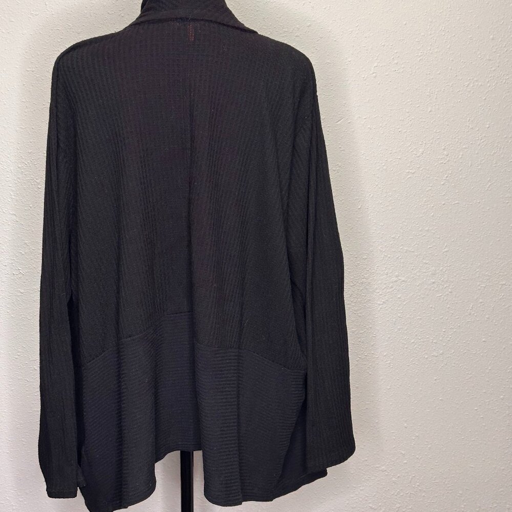 Joe Fresh Plus Size Black Waterfall Cardigan – 2X - Picture 2 of 4